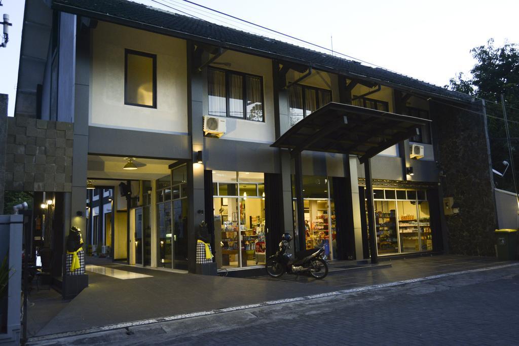 Puri Chorus Boutique Hotel Pakualaman Exteriör bild